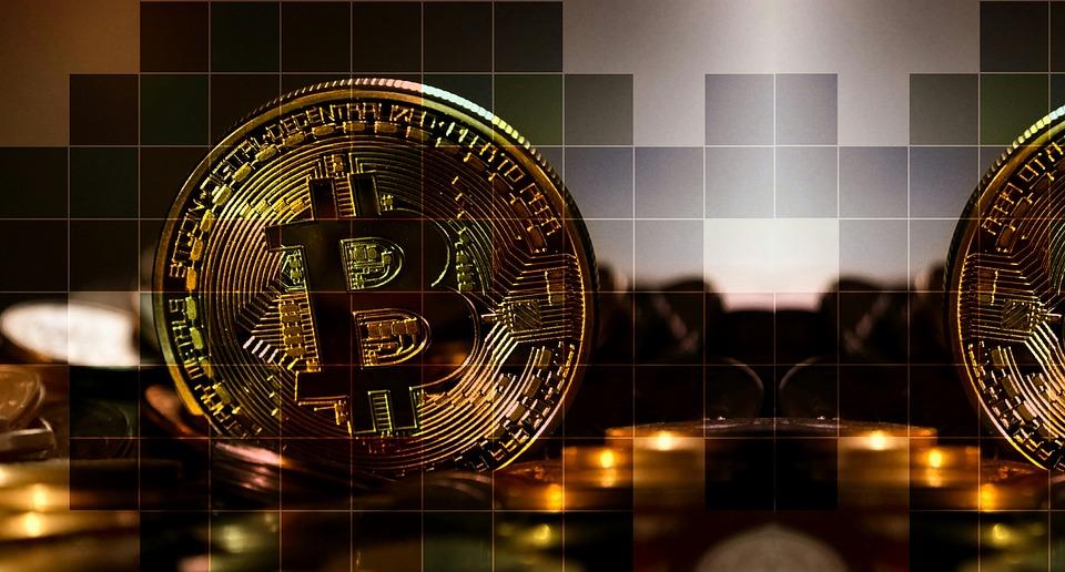 Bitcoin: The Risks and Rewards of Investing in Cryptocurrency